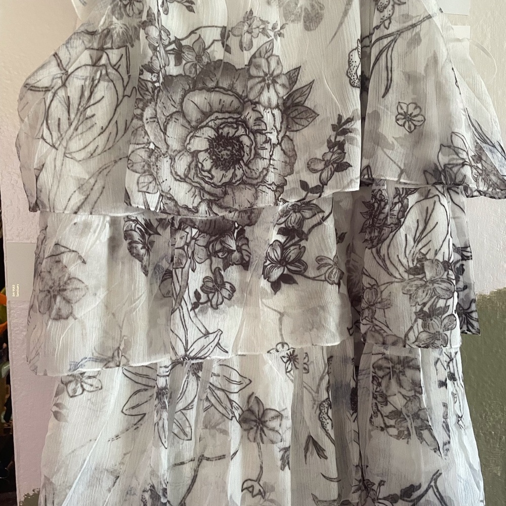 Sienna Rose Elegant Black and White Blouse.